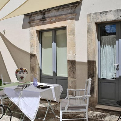 Dorica | Sicilian villa for 8 in a historical village