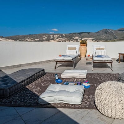 Tangi | Elegant Sicilian Villa and Pool