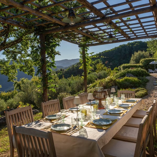 Al Fresco dining by the pool