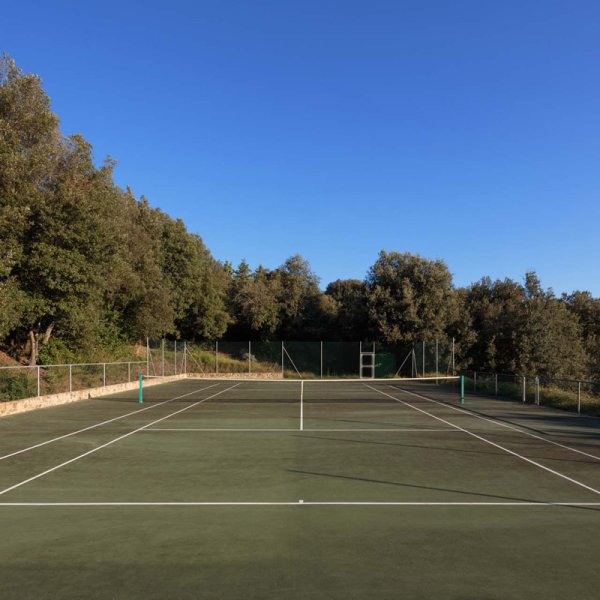 Villa Amorosa Tennis Court