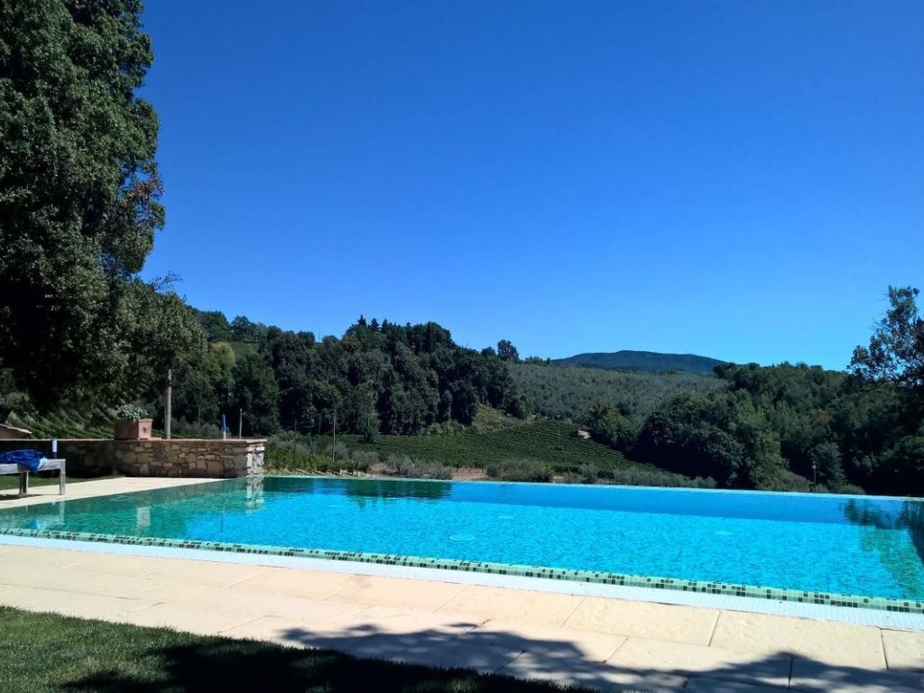 Scaparzi | Serviced Villa and Pool in Tuscany