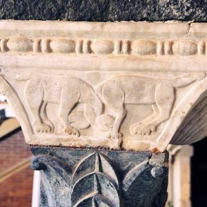 Torri capitels