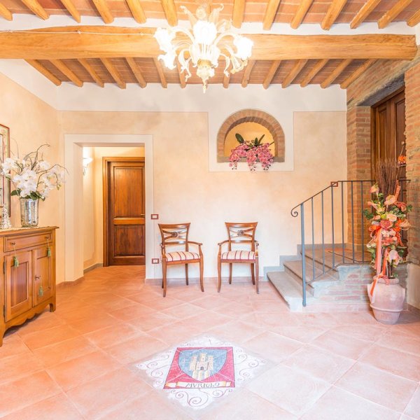 Celeste | Family apartment in a historic villa with shared pool