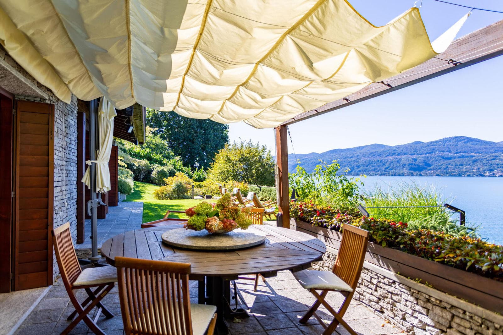 Villas around Lake Maggiore