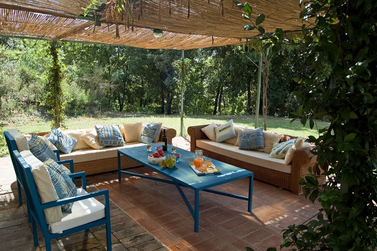 Walk to an Italian restaurant from these villas