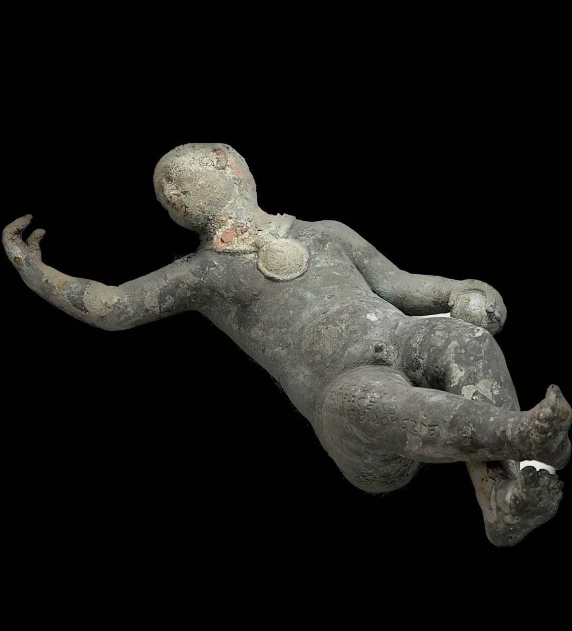 The bronzes have inscriptions on them dedicating them to various deities as thanks or invocations. santuario-san-casciano-statue-9