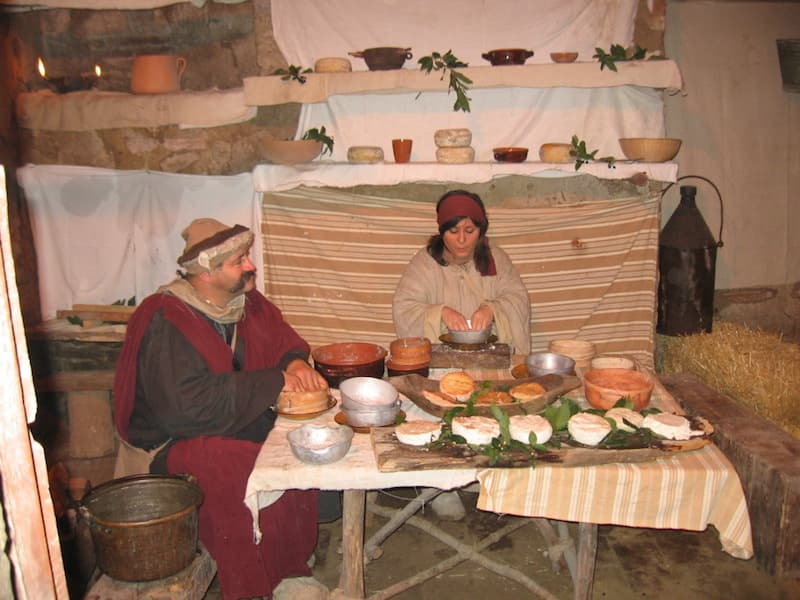 The cheese-makers actually do make cheese. Photo by Meloni 2022 08-Meloni-Presepe