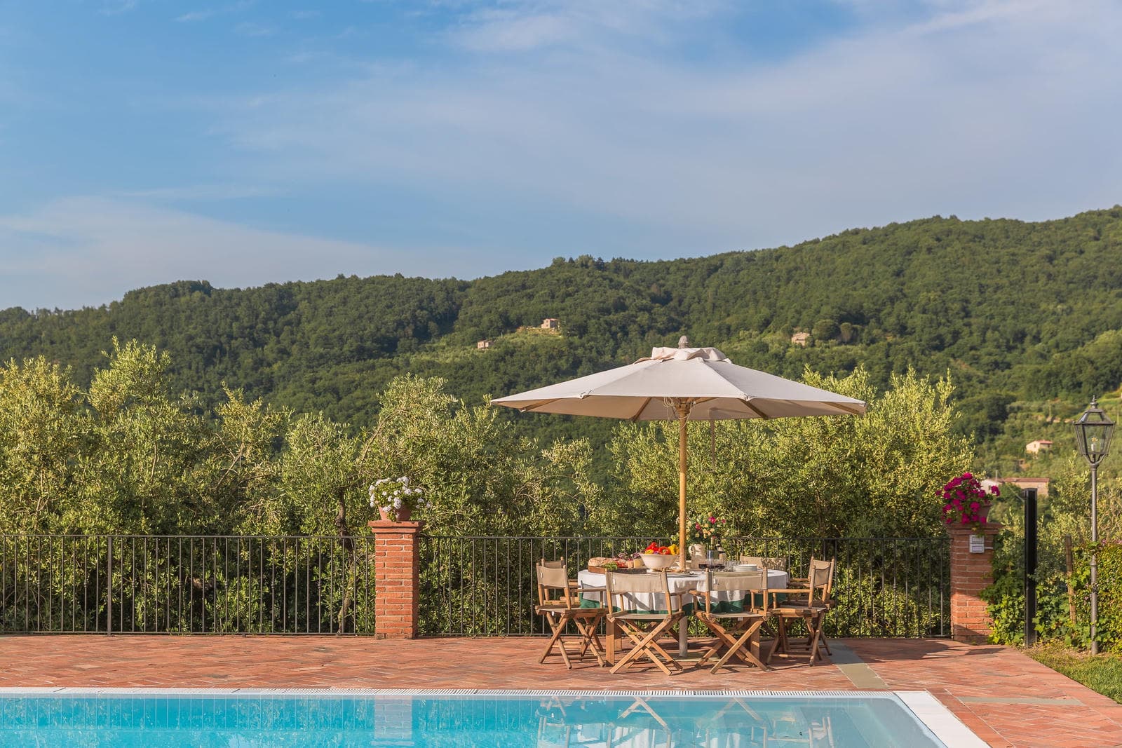 Villa Alessandro, luxury villa for 8 close to Pistoia, Italy VillaTerme00024