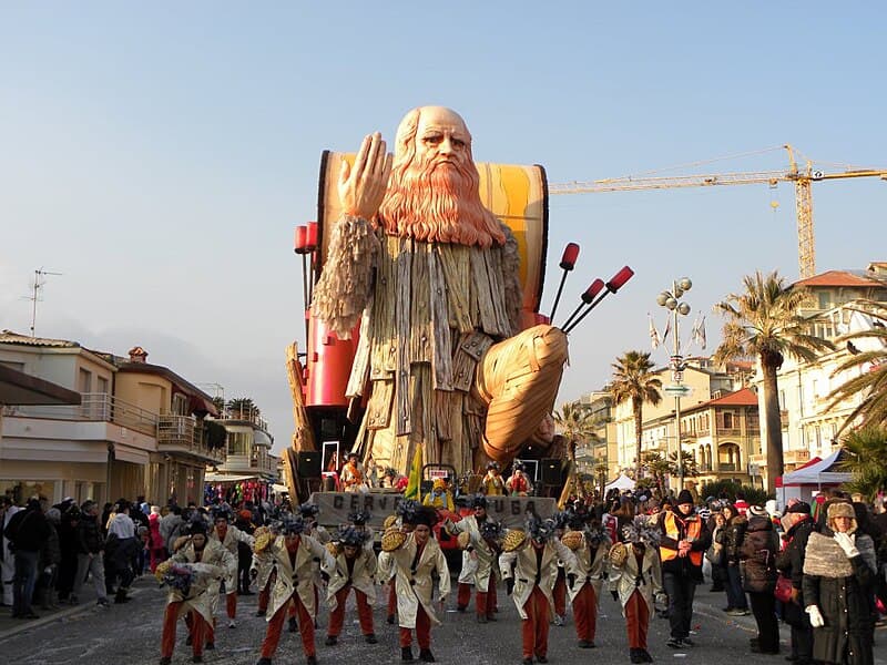 Leonardo_Da_Vinci_a_Viareggio