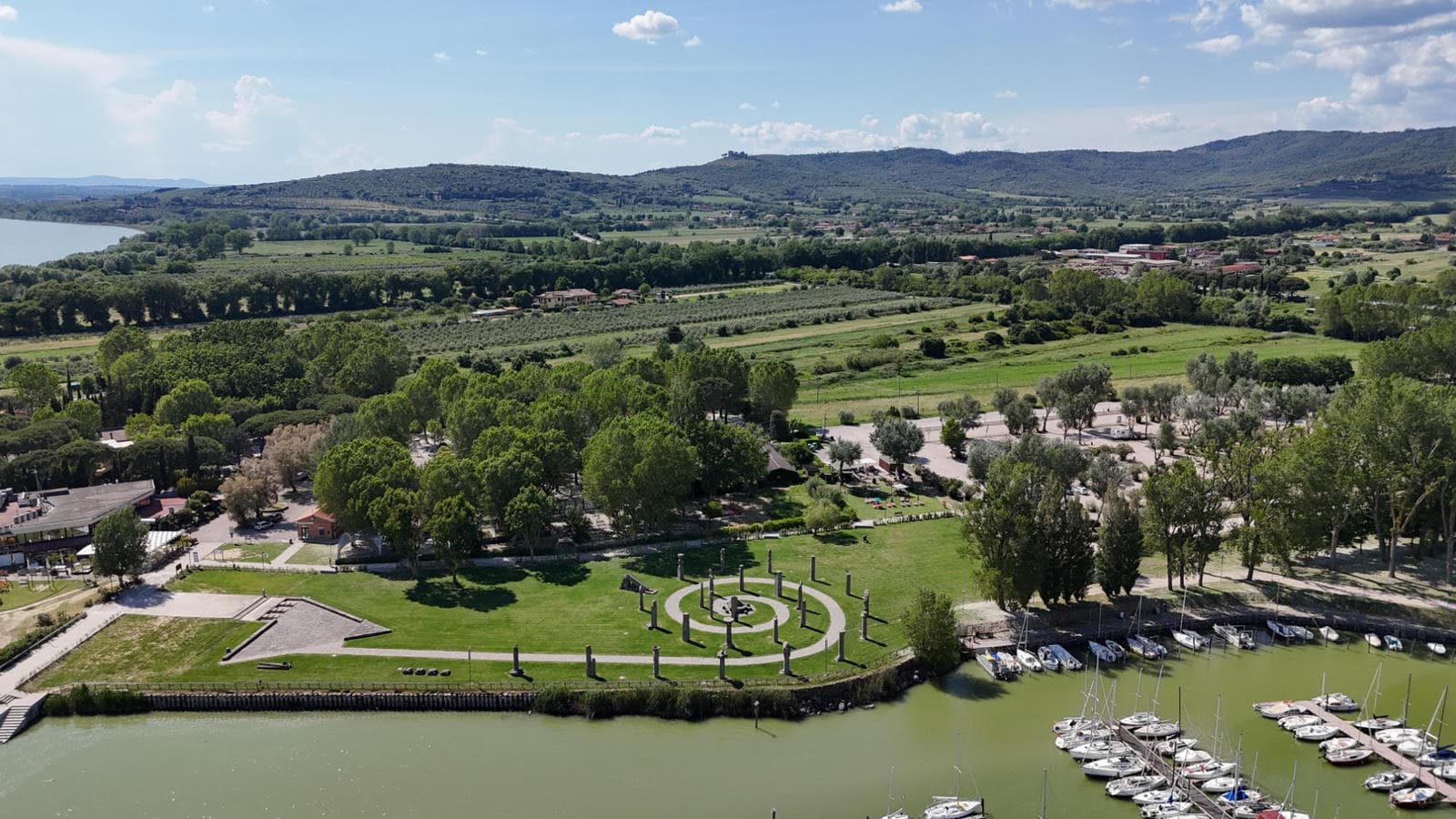 lago-trasimeno-aerial