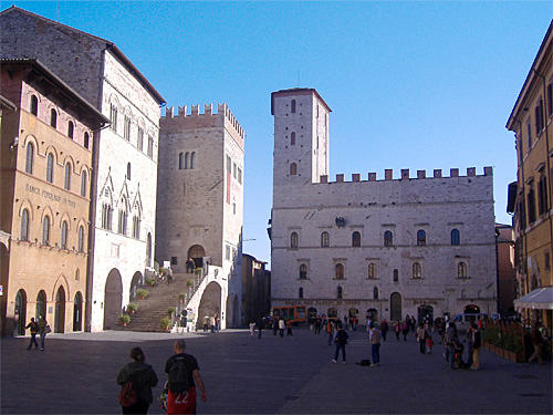 piazza-del-popolo-todi piazza-del-popolo-todi