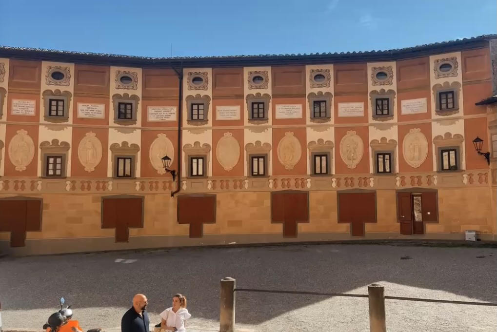 The striking facade of the Seminario Vescovile in San Miniato 01san-miniato