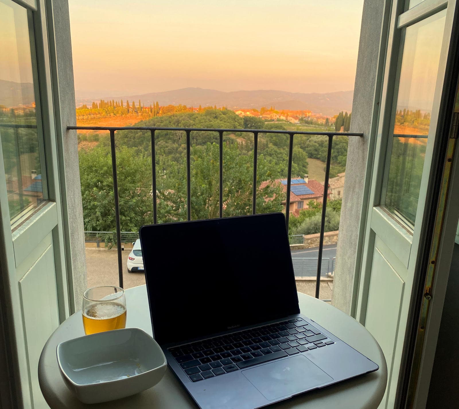Staying in Dan's House, my view was of the hills of the montagnola, looking toward Siena digital nomad in tuscany, italy