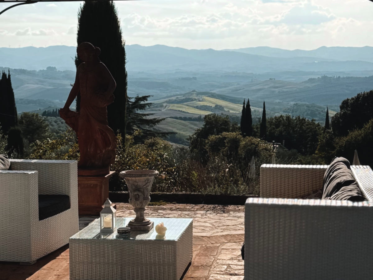The view from Valdera is fabulous - but you'll have to trust me on this, I can't seem to capture it! valdera-view