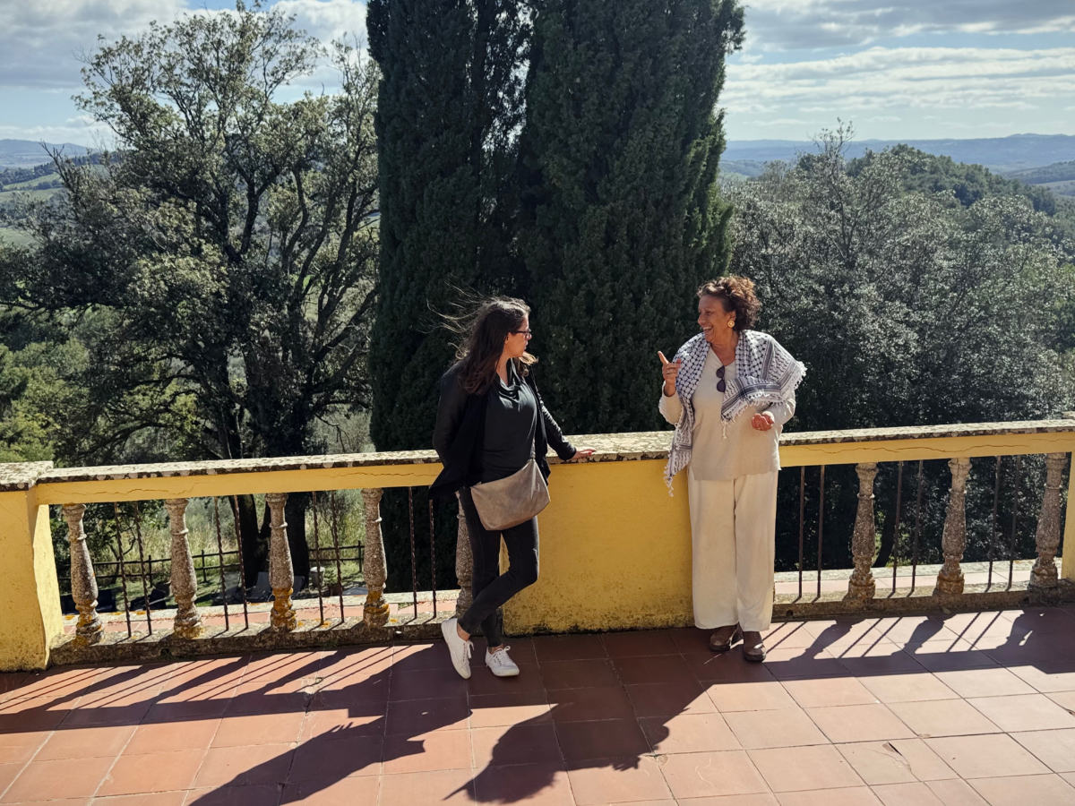 Laura and Nicoletta chatting on the terrace villabianc14